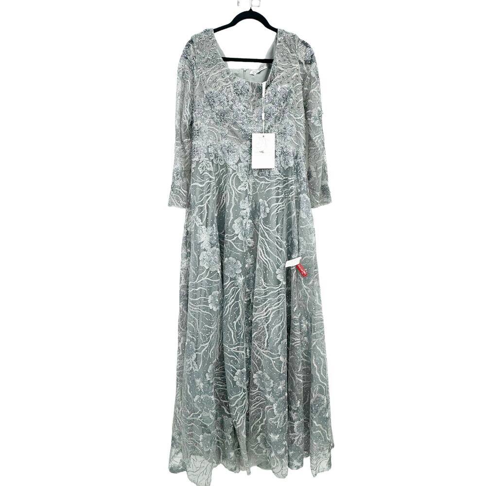 Mac Duggal Jewel Encrusted Long Sleeve Square Neck Gown Dove Grey Size 8 NWT - Picture 6 of 12